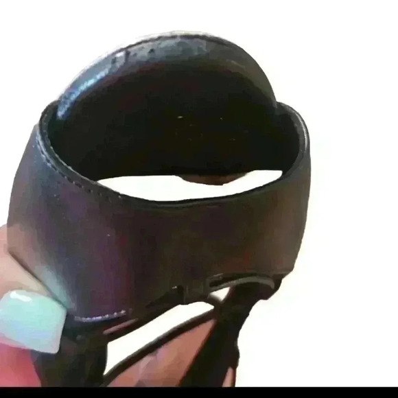 Manolo Blahnik Womens Black Aneska Leather Lace-Up Open-Toe Flat 35.5 (US 5) - Picture 15 of 16